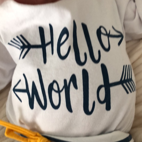 “Hello World” Outfit Size 3 Month with Matching Hat (Gender Neutral) - Picture 3 of 4